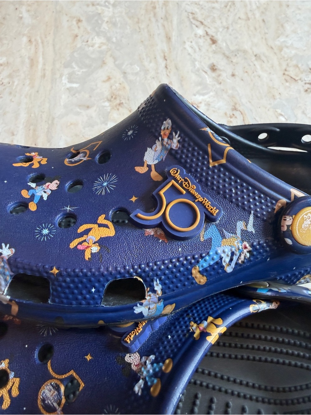 Disney Crocs - Picture 4 of 8